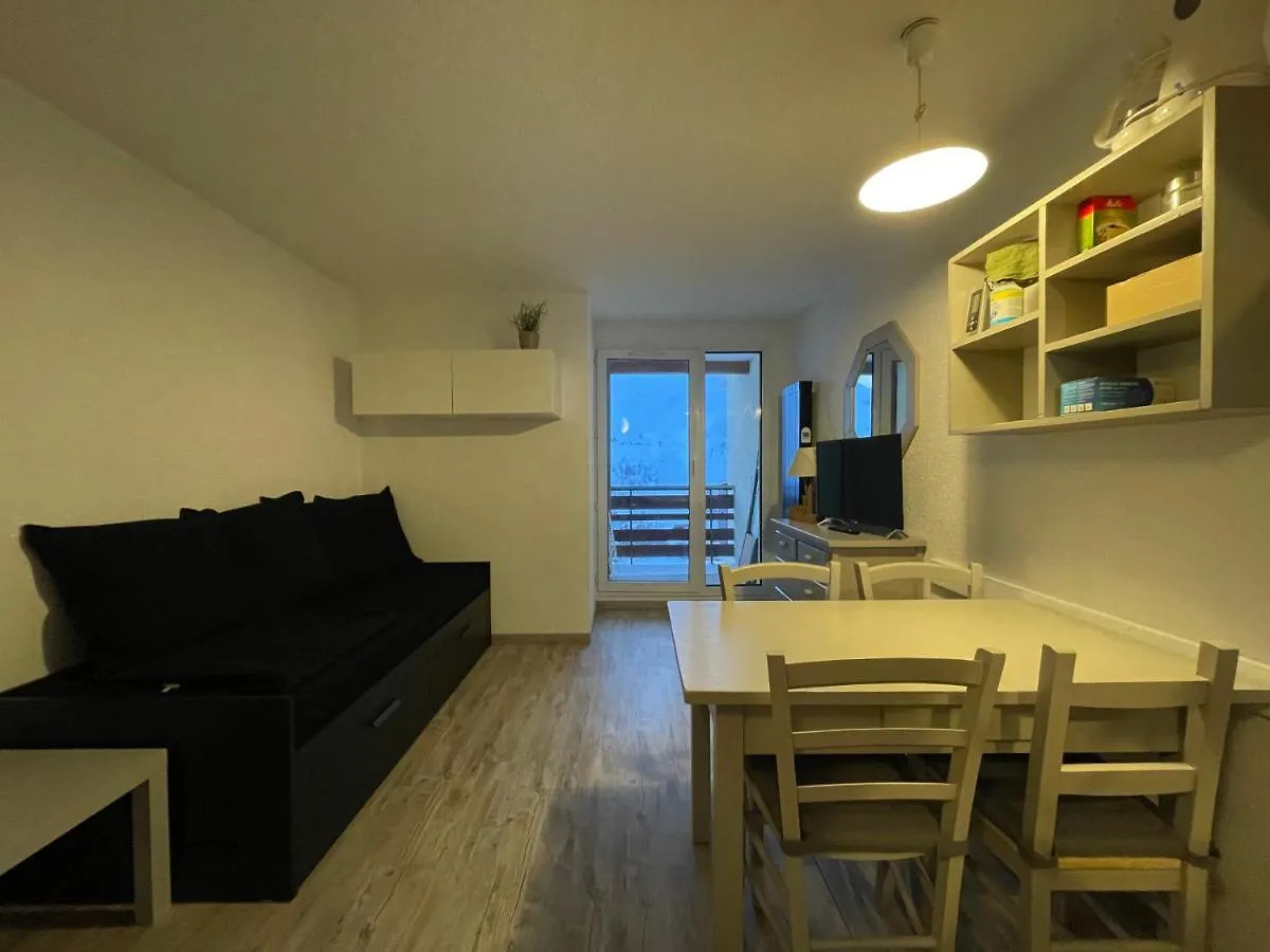 Appartement Lourea Studio 4 Pers Retour Skis Au Pieds Les Deux Alpes